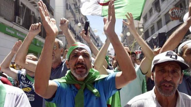 Arrêtés lors de la marche hebdomadaire du vendredi : Une dizaine de manifestants devant le procureur aujourd’hui