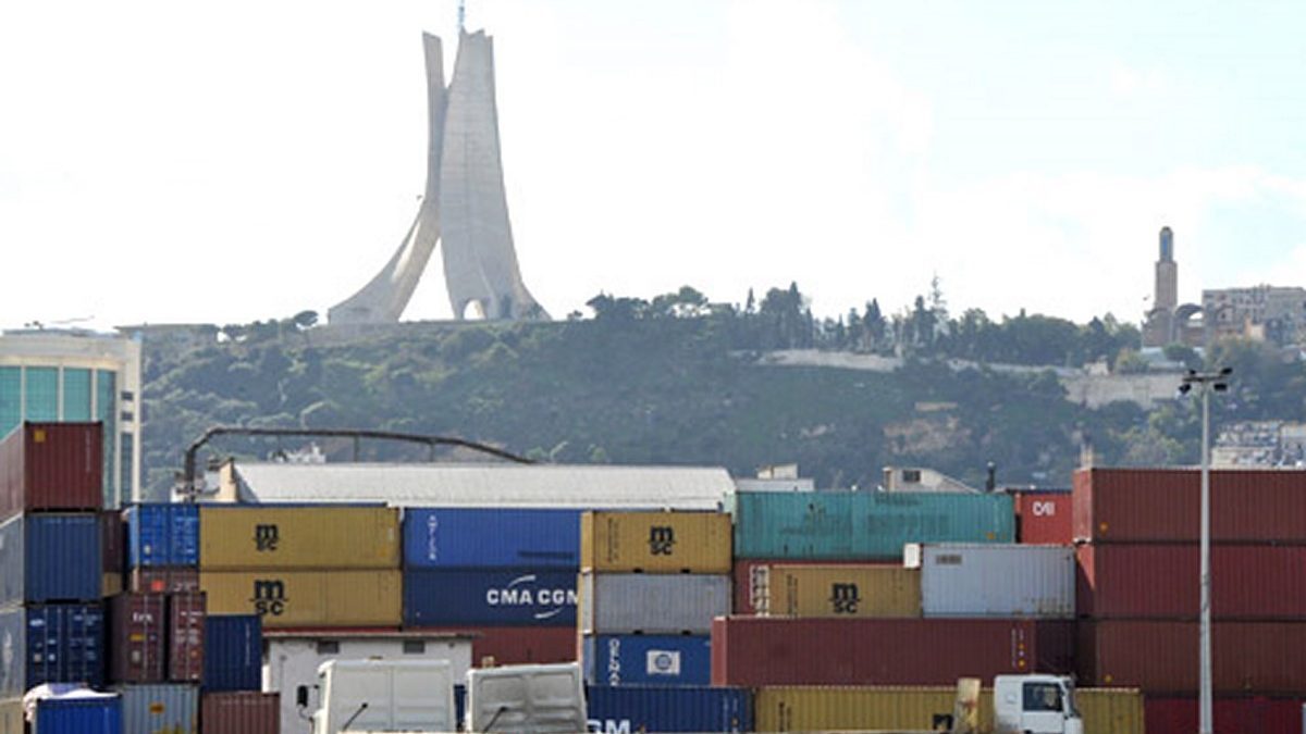 La balance commerciale de l’Algérie enregistre un déficit de 4,41 milliards de dollars !