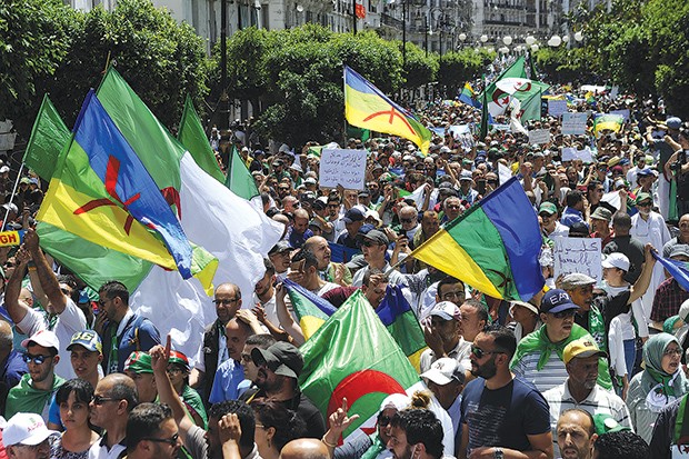 Verdict du procès de 6 détenus pour port du drapeau amazigh : Le CNLD  appelle à la mobilisation le 29 octobre - Algerie360