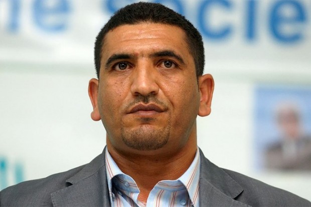 Karim Tabbou mis en isolement à la prison de Koléa: « dans le couloir réservé aux condamnés à mort »