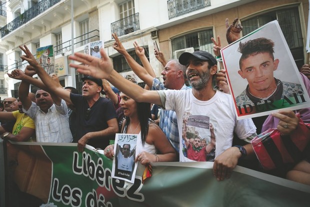 Solidarité avec les détenus d’opinion : Sit-in devant le tribunal de Sidi M’hamed chaque jeudi