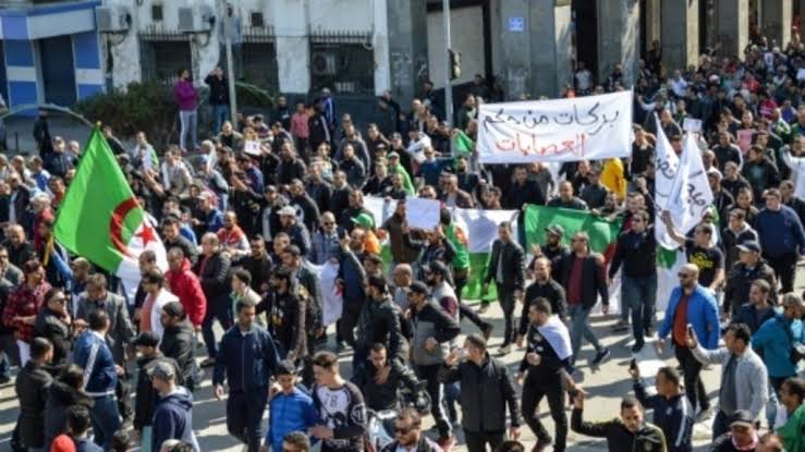 Un manifestant condamné à une amende de 100 000 DA à El Taref