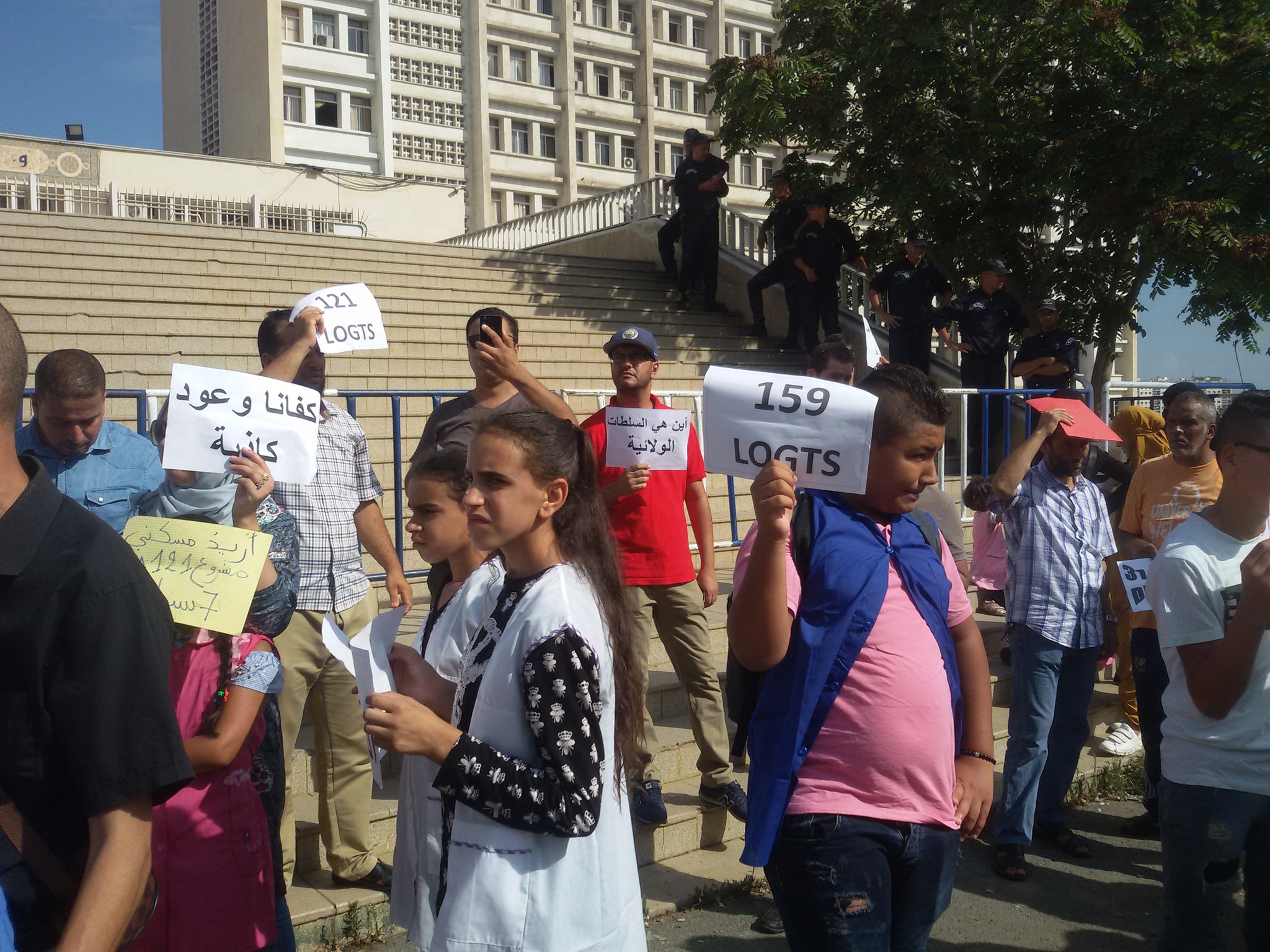Projets LPA à l&rsquo;arrêt à Belgaid: Enième sit-in des bénéficiaires devant la wilaya