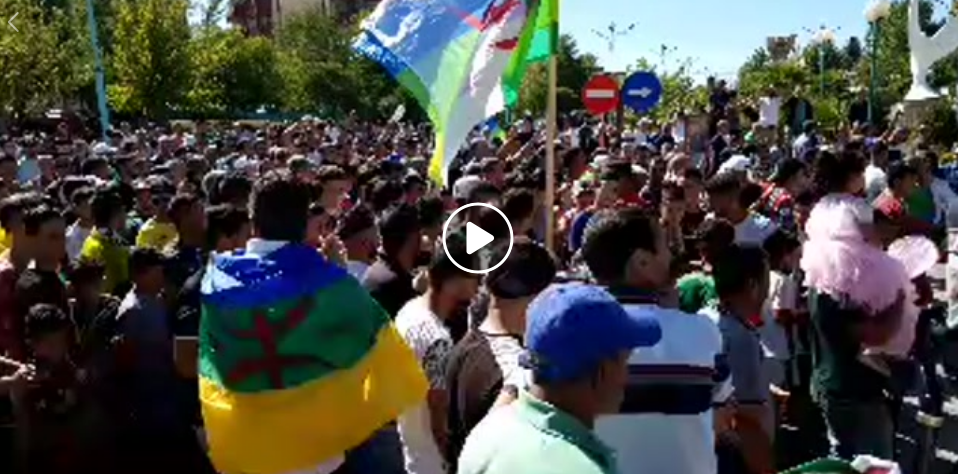 La grandiose marche contre la présidentielle fait trembler Bouira