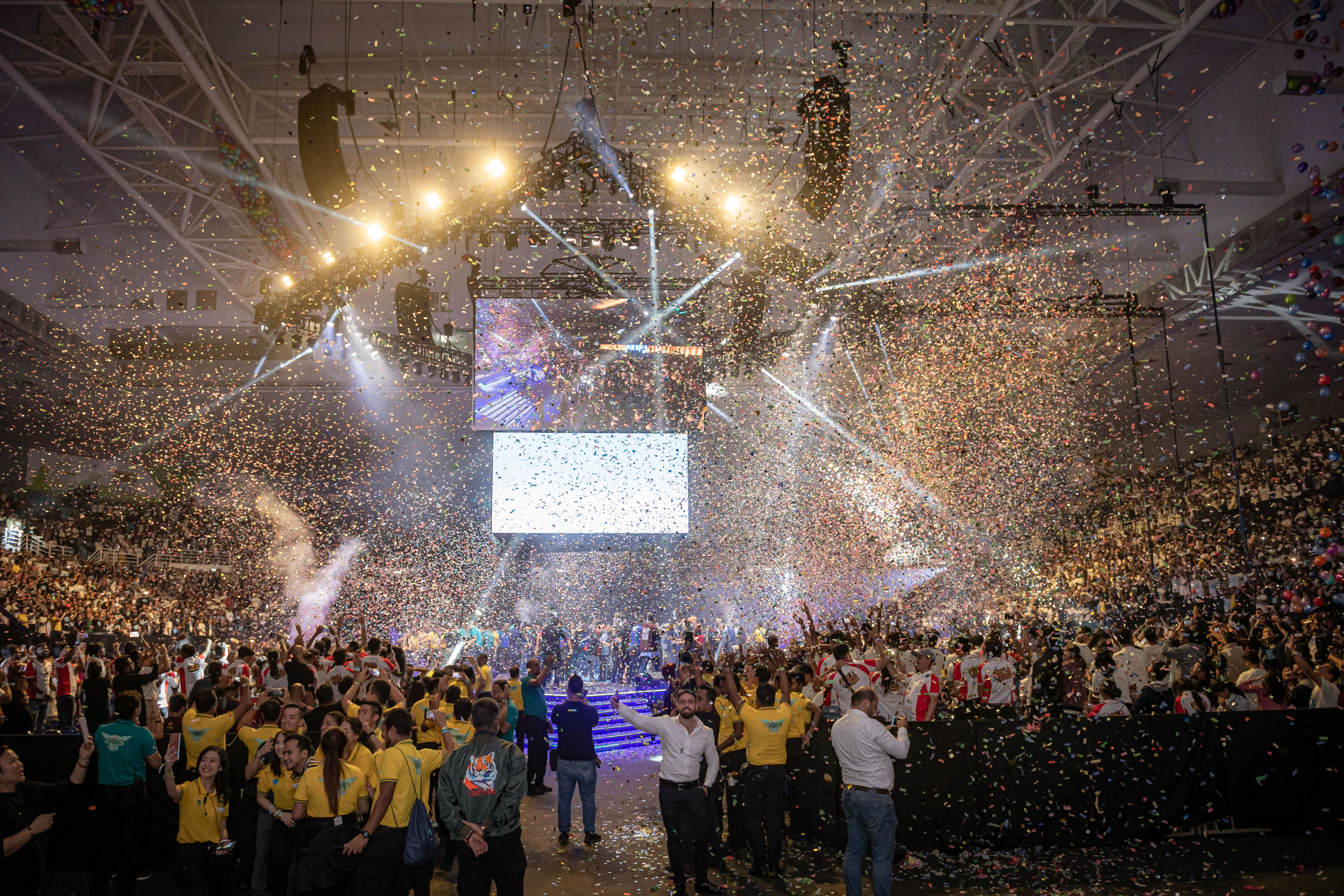 QNET célèbre 21 ans de succès continu, avec plus de 10 000 entrepreneurs à la convention mondiale V-Malaysia