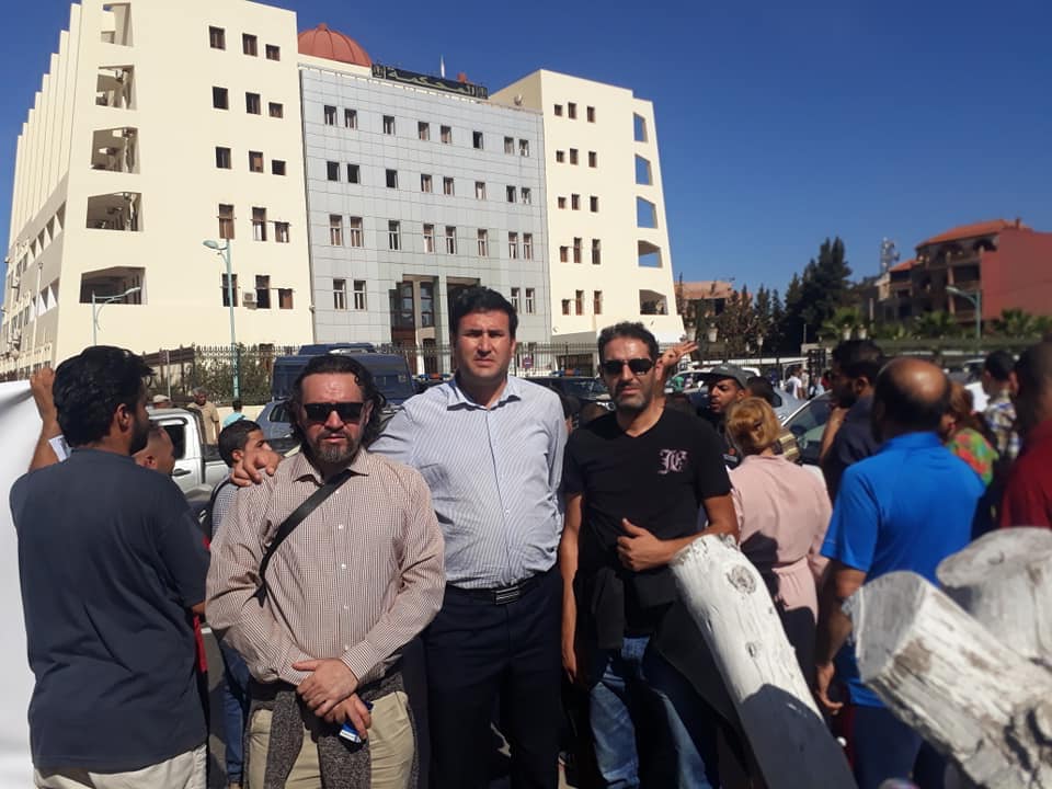 Rassemblement de soutien aux détenus d’opinion devant le tribunal d’Oran