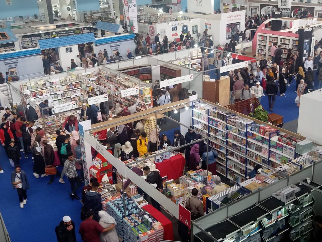 Editeurs et visiteurs à l’ouverture du SILA 2019 d’Alger : «Nous espérons que la lecture y sera davantage boostée»