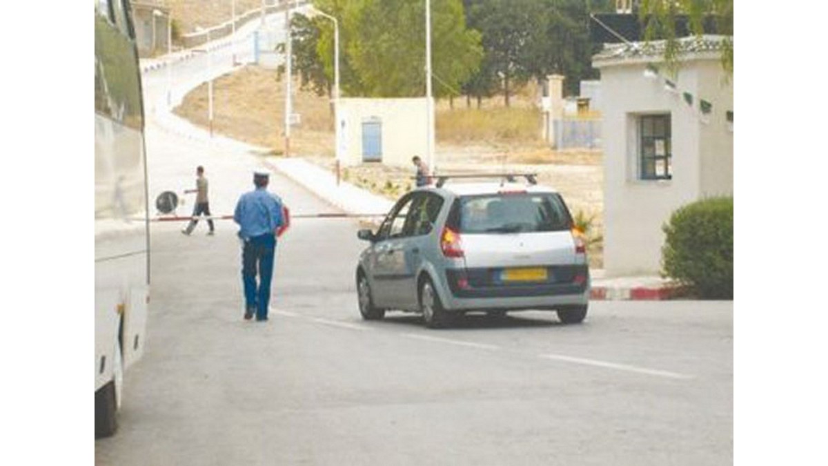 Souk Ahras : Policiers et douaniers redoublent de vigilance au poste frontalier d’El Hadada