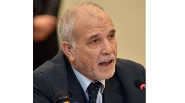 Pour Charfi, la Vidéo d’une personne en tenue militaire à l’APC de Ouargla est un montage !