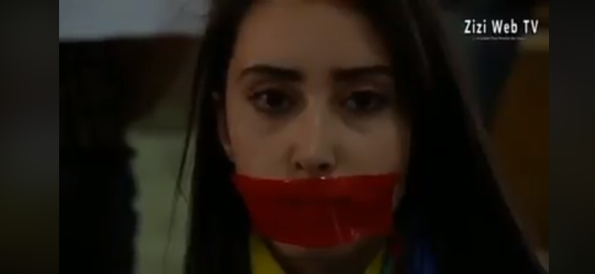 Vidéo/ Tizi Ouzou : Des étudiants de l’université Mouloud Mammeri apportent leur soutien aux détenus d’opinion.