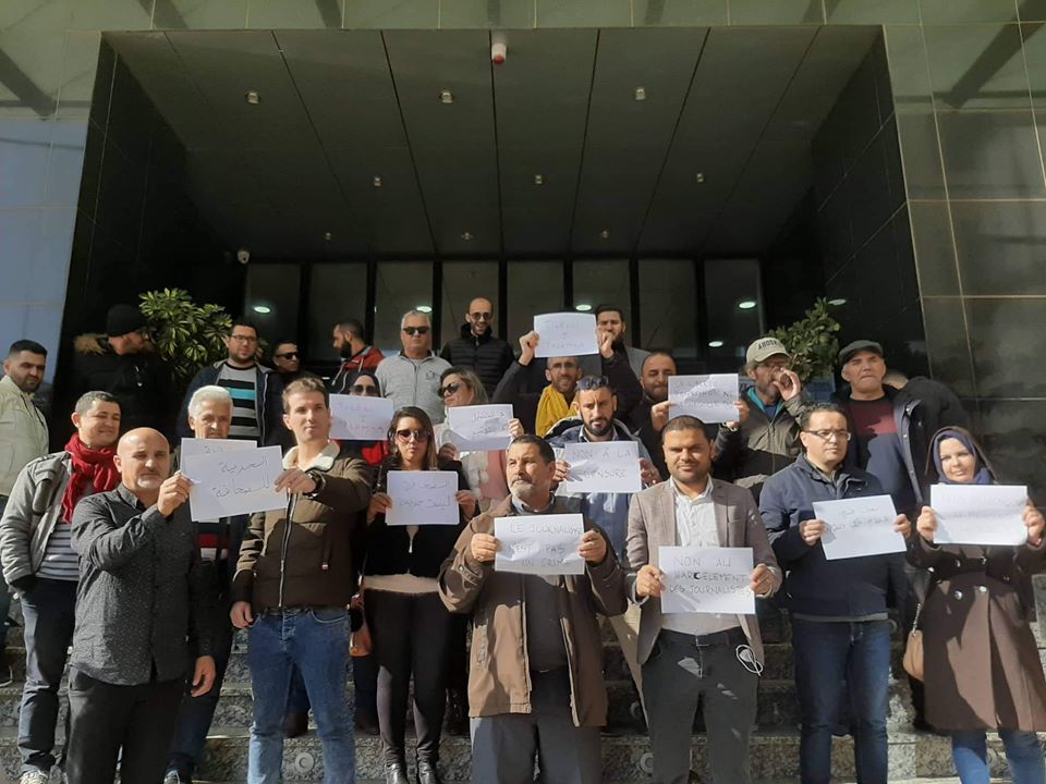 Sit-in, hier, des journalistes du quotidien « Le Temps d’Algérie » : Le temps des uns et le temps des autres…