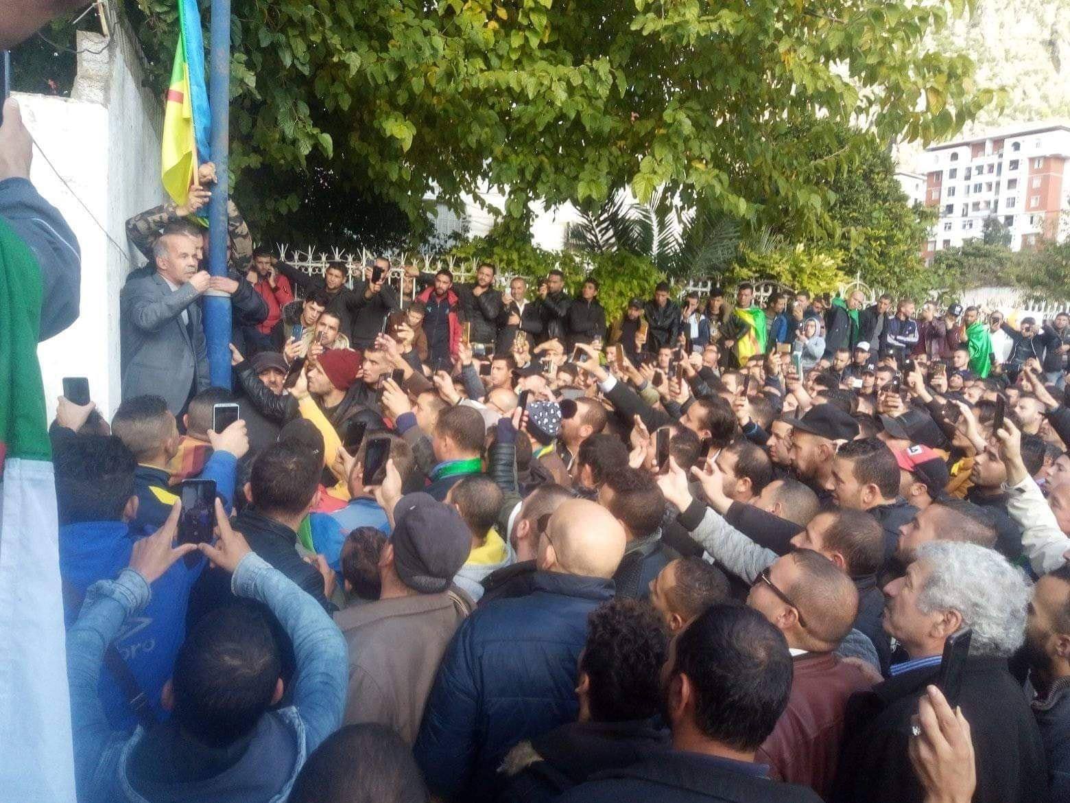 Kherrata: le président de la daïra et de l’APC refusent d’organiser l’élection présidentielle