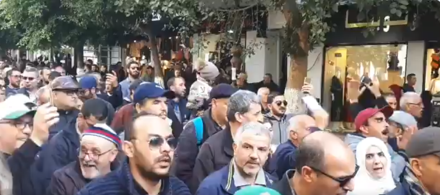 40e mardi à Alger: les manifestants rejettent la présidentielle « Makash el vote »