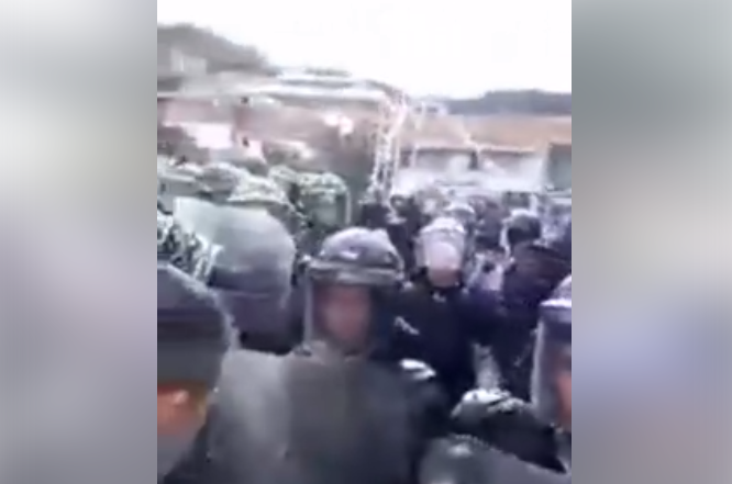Un rassemblement anti-élection réprimé à Béjaia