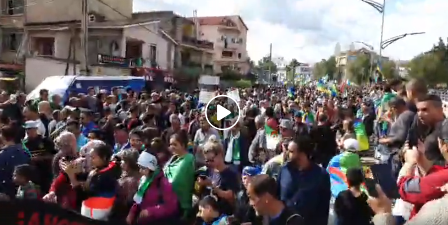 Raz de marée humain à Béjaïa pour le 37e vendredi