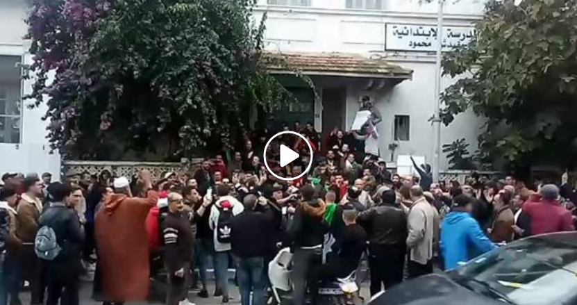 Rassemblement de protestation devant le siège de l’Autorité indépendante des élections à Jijel