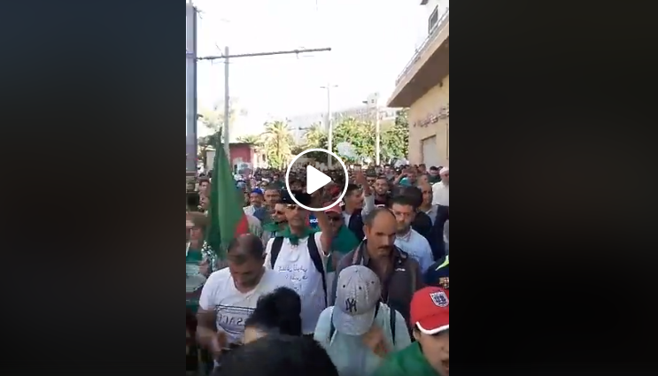 Les Oranais sont sortis en masse ce 37e vendredi