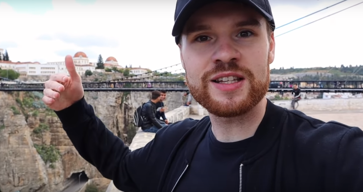 Soupçonné d’être un journaliste, un Youtuber anglais arrêté à Constantine