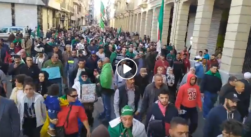 41e vendredi : Tsunami humain dans la rue à Oran