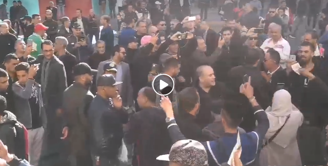 « Dans la capitale il n’y a pas de cachir », scandent des opposants à la marche des pro-élections