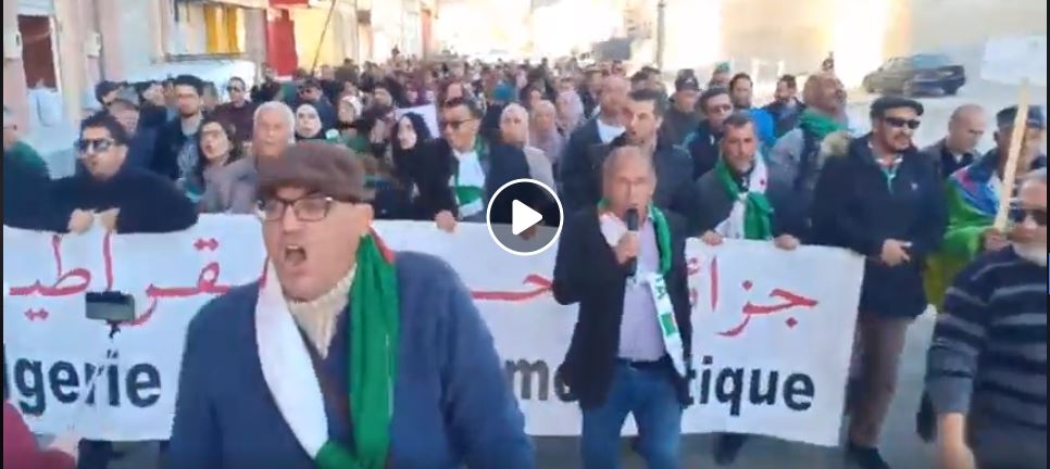 ? Vidéo | 44e mardi des étudiants à Bejaïa