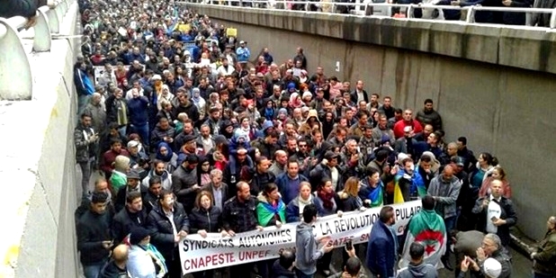 Vidéo | Imposante marche des syndicats autonomes contre Tebboune