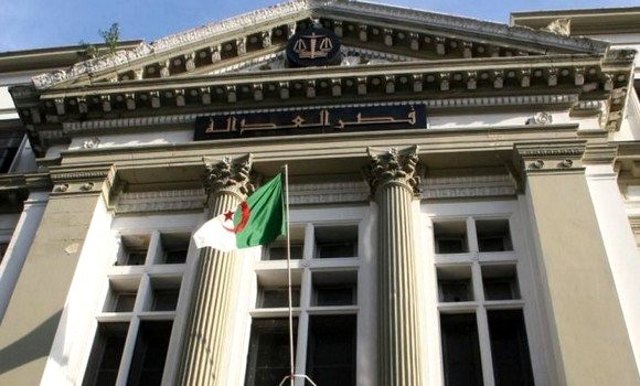 DIRECT | Tribunal de Sidi M’hamed, le procès d’Ouyahia et Sellal