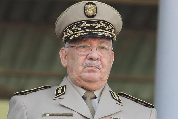 L’ultime hommage à Gaïd Salah aura lieu mercredi au palais du peuple