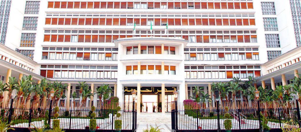 Adoption de plusieurs projets et décrets lors de la réunion des ministres
