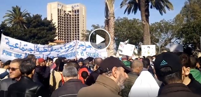 ? Vidéo | Début du 45e vendredi du Hirak à Oran