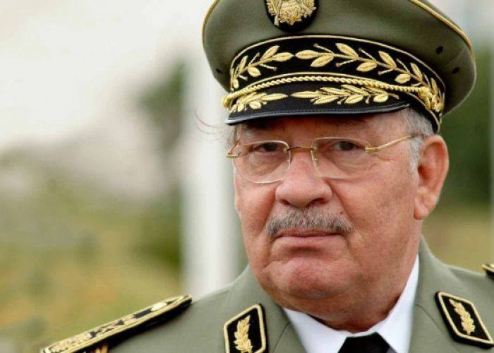 Ahmed Gaïd Salah sera inhumé mercredi au cimetière d’El Alia