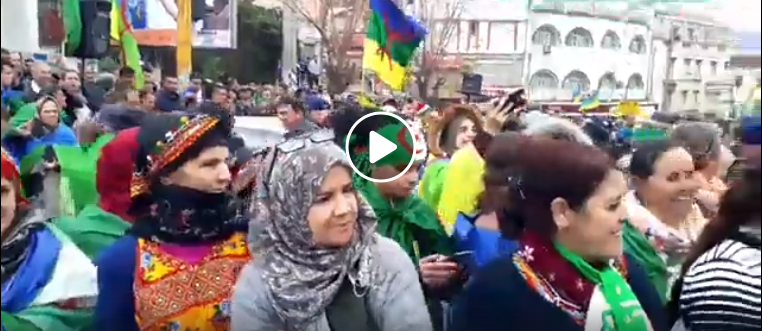 ? Vidéo | Tizi Ouzou maintien la mobilisation pour ce 44e vendredi du Hirak