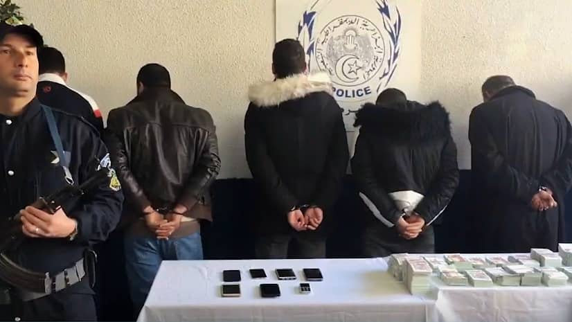Saisie d’une grosse somme en faux billets à Alger