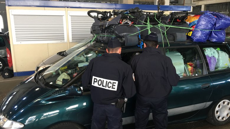 Un réseau de trafiquants démantelé en France, des voitures volées expédiées en Algérie