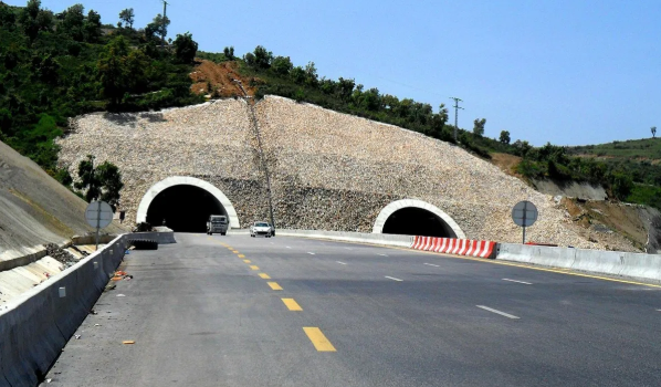 Autoroute Est-Ouest : Fermeture provisoire d’un tunnel