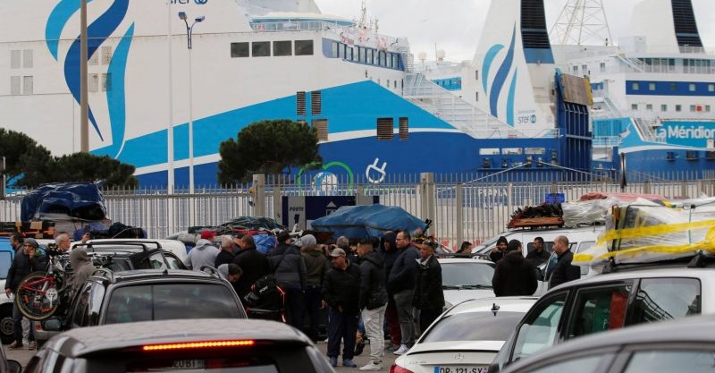 France : Des centaines d’algériens bloqués à Marseille