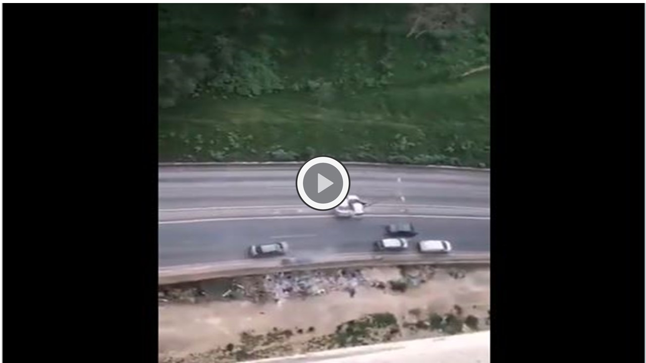 ? Vidéo | Oran : de l’huile déversée sur la route qui mène au port