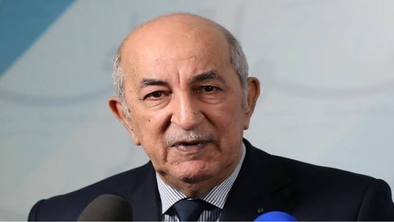 Tebboune nomme une commission chargée de la révision de la constitution