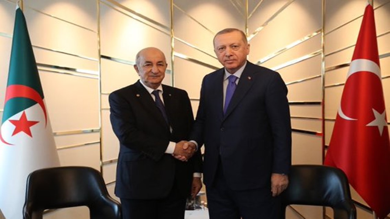 Tebboune rencontre Erdogan à Berlin en marge de la conférence internationale sur la Libye