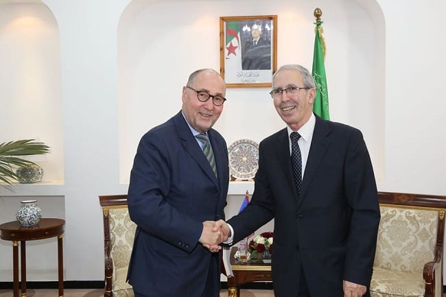 Le ministre des Transports reçoit l’ambassadeur de France