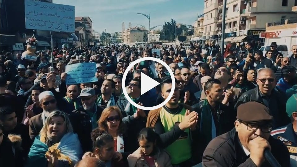 53e vendredi : Les rues de Béjaïa noires de monde