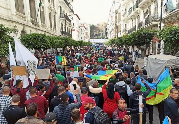 Foule exceptionnelle à Alger pour le 1er anniversaire du Hirak