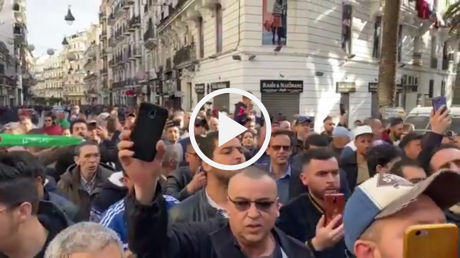 53e vendredi : Les manifestants sont déjà dans la rue à Alger