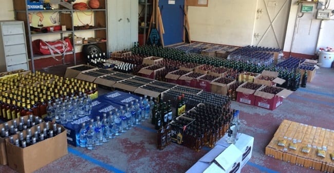 Des employés à la direction du domaine impliqués dans un vol de bouteilles d’alcool saisies