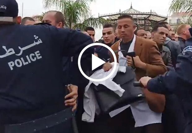 Vidéo | Les enseignants du primaire réprimés à la place des Martyrs  