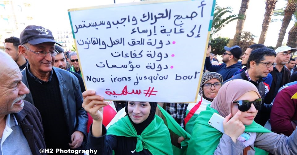 En images, revivez la manifestation du 50e mardi du Hirak