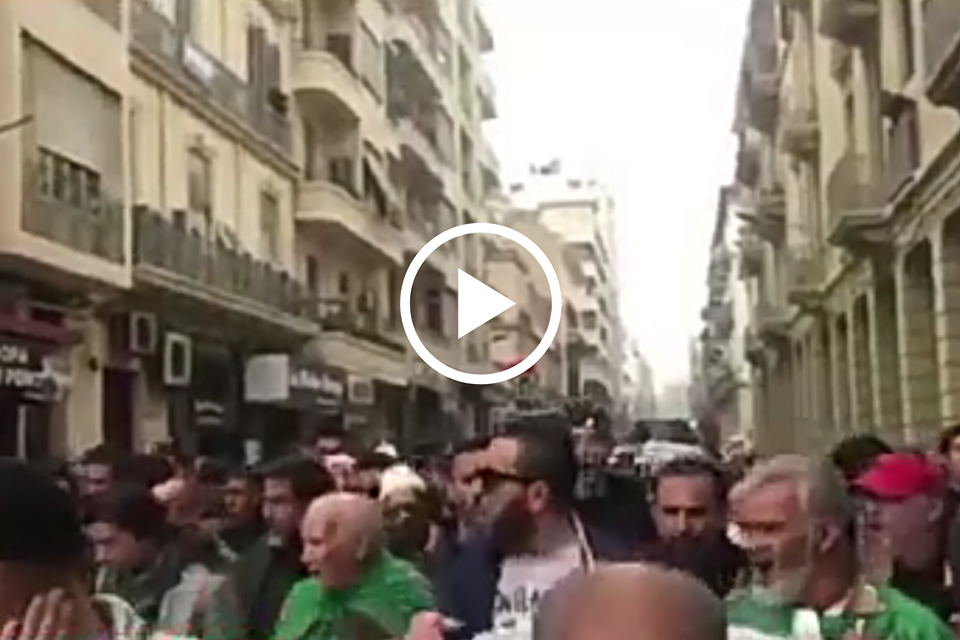 Vidéo | 50e mardi des étudiants à Oran