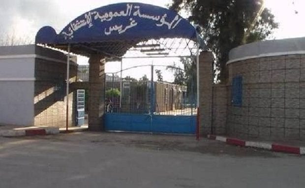 Un homme agressé par des médecins après le décès de sa femme enceinte