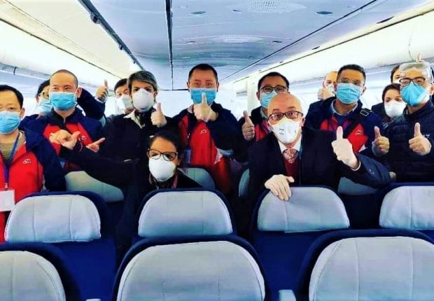 Coronavirus : L&rsquo;équipe médicale chinoise arrive en Algérie