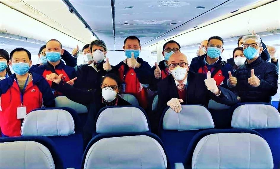 Coronavirus : L&rsquo;équipe médicale chinoise arrive en Algérie